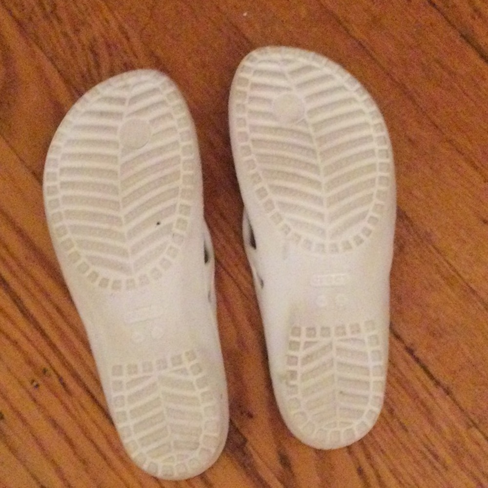 Crocs size 8 - Picture 3 of 5